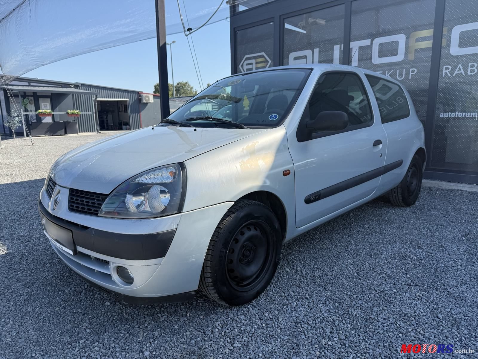 2002' Renault Clio 1,2 16V photo #3