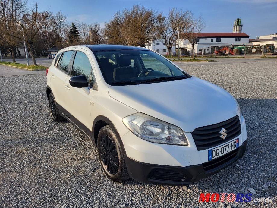 2014' Suzuki SX4 S-Cross photo #2