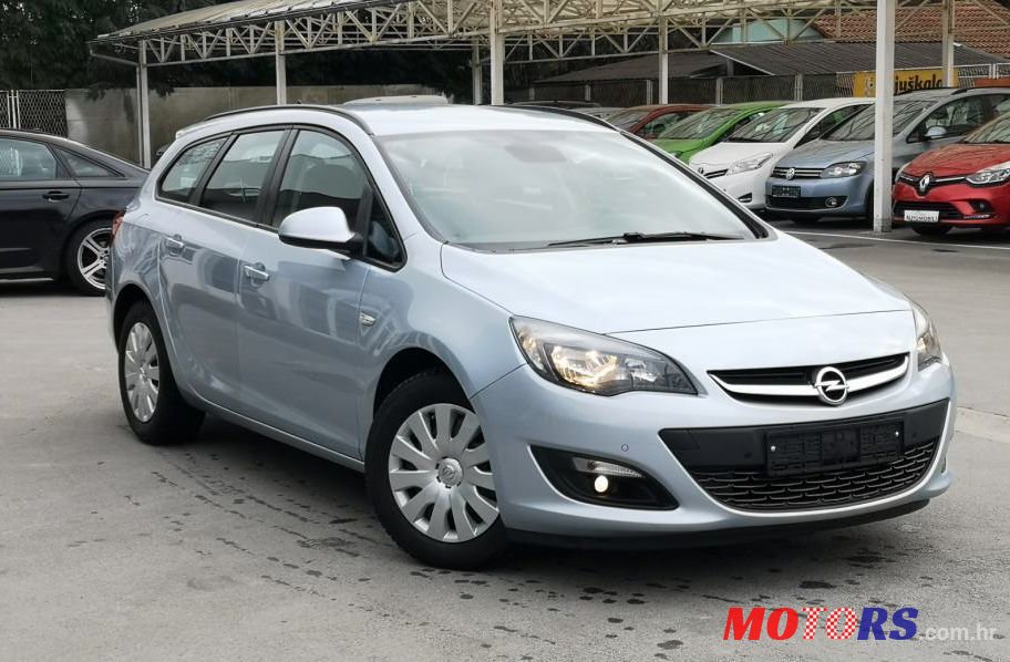 2015' Opel Astra Karavan 1.6 Cdti photo #1