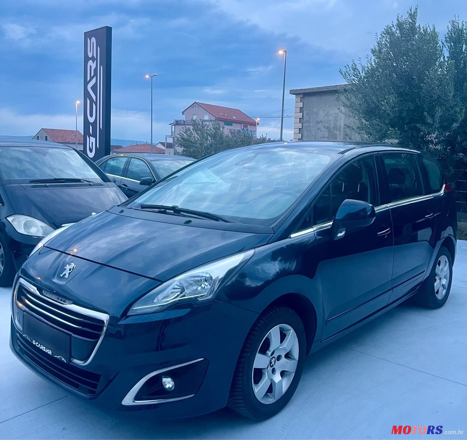 2016' Peugeot 5008 1,2 E-Thp Active photo #1