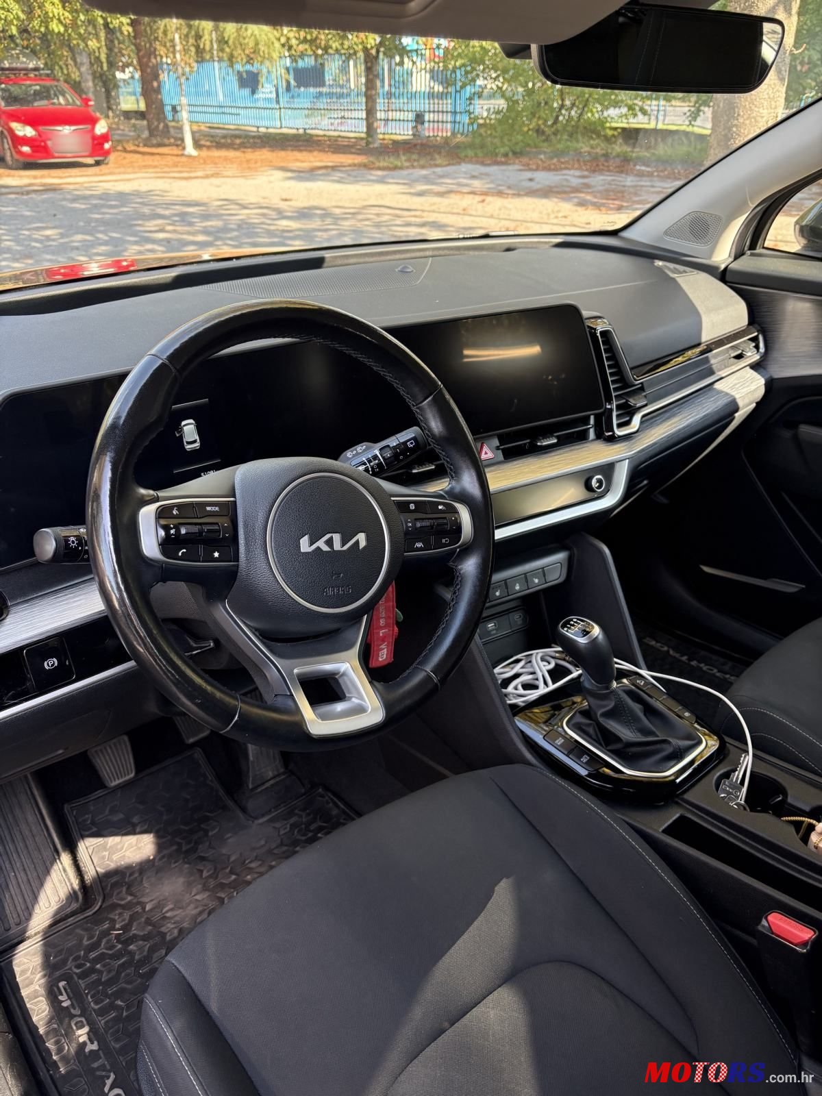 2022' Kia Sportage photo #3