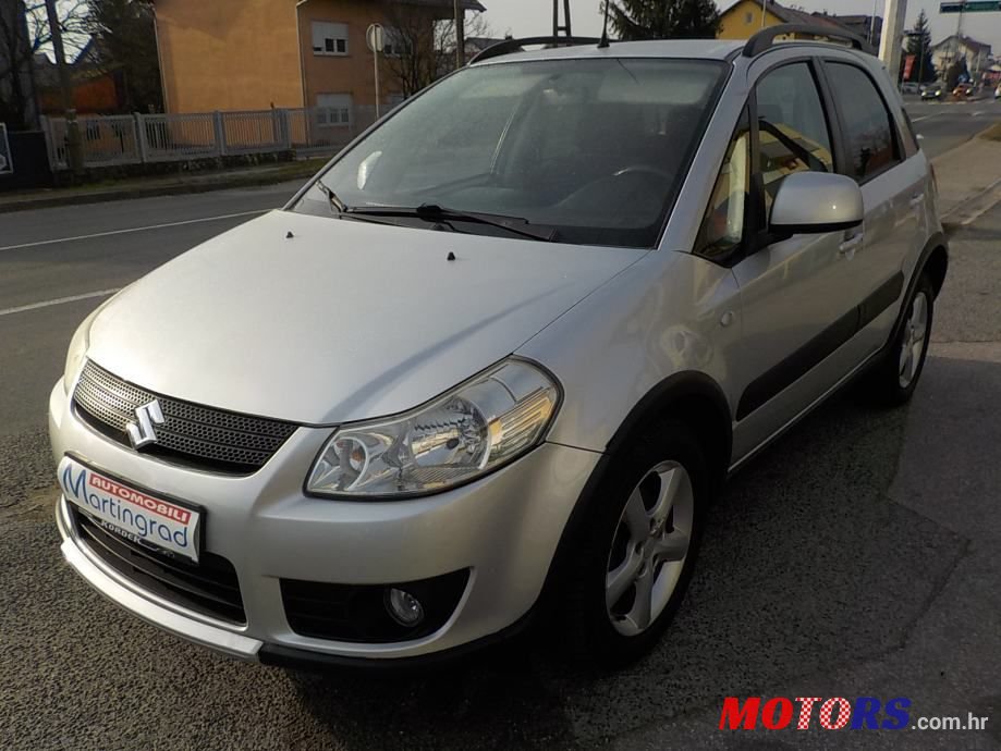 2009' Suzuki SX4 photo #1