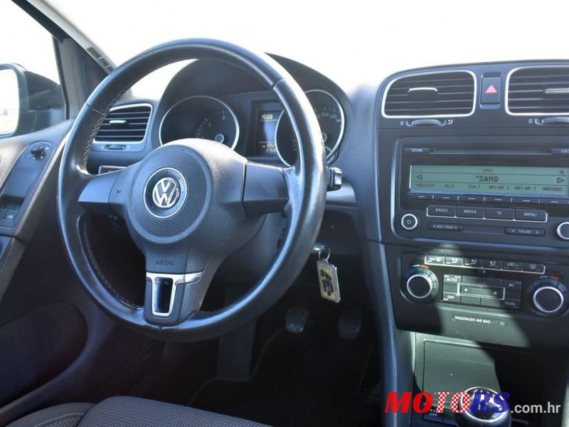 2009' Volkswagen Golf 6 1,6 Tdi photo #3