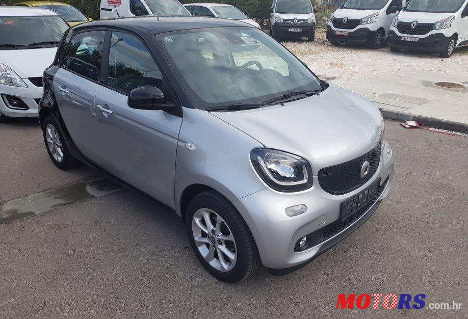 2016' Smart Forfour 1.0 photo #1
