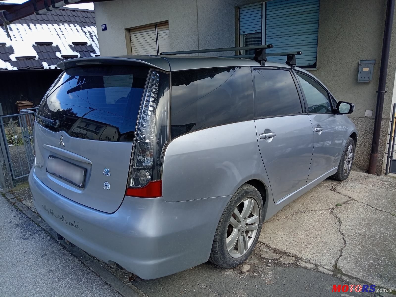 2006' Mitsubishi Grandis 2,4 photo #1