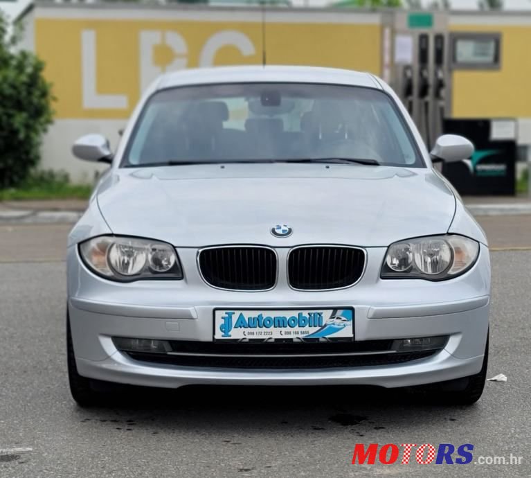 2009' BMW Serija 1 116D photo #2