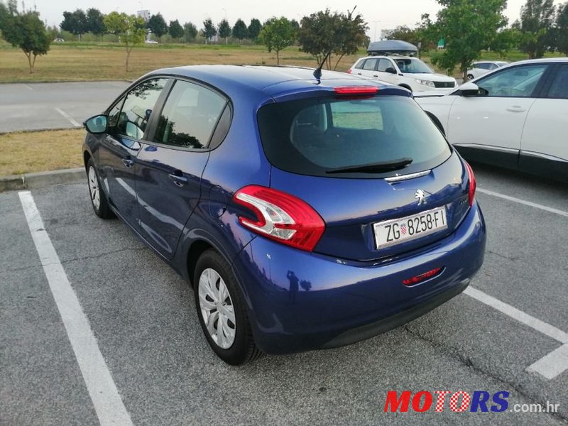 2012' Peugeot 208 1,2 Vti photo #4