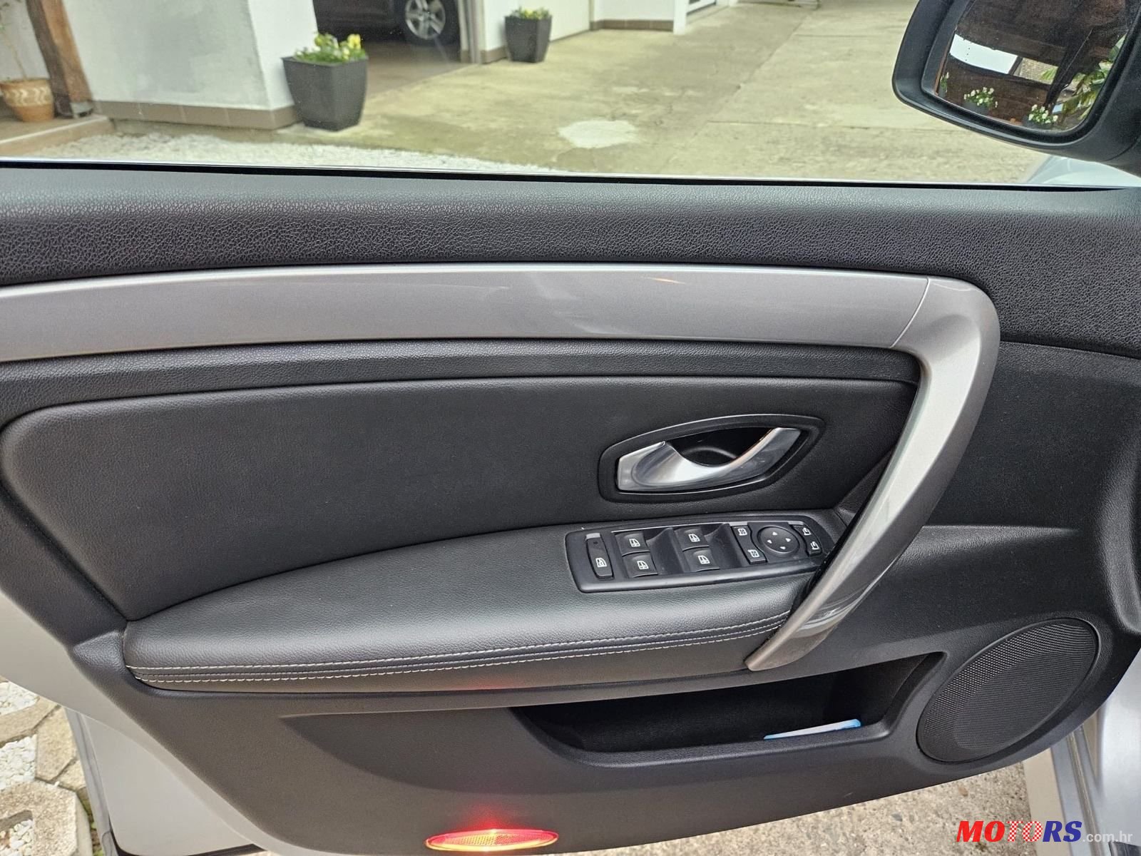 2011' Renault Laguna 1,5 Dci photo #4