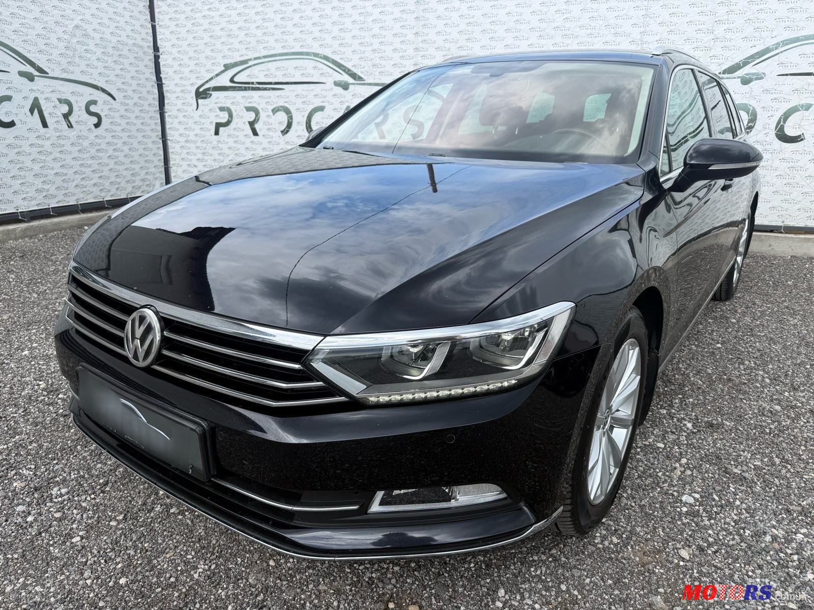 2015' Volkswagen Passat Variant photo #4