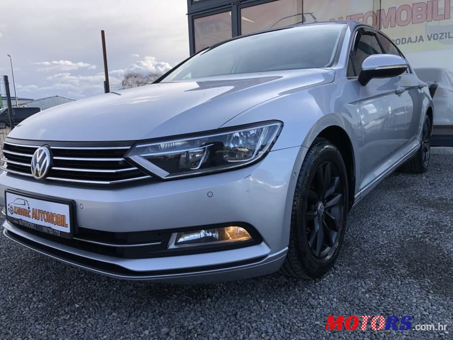 2016' Volkswagen Passat photo #6