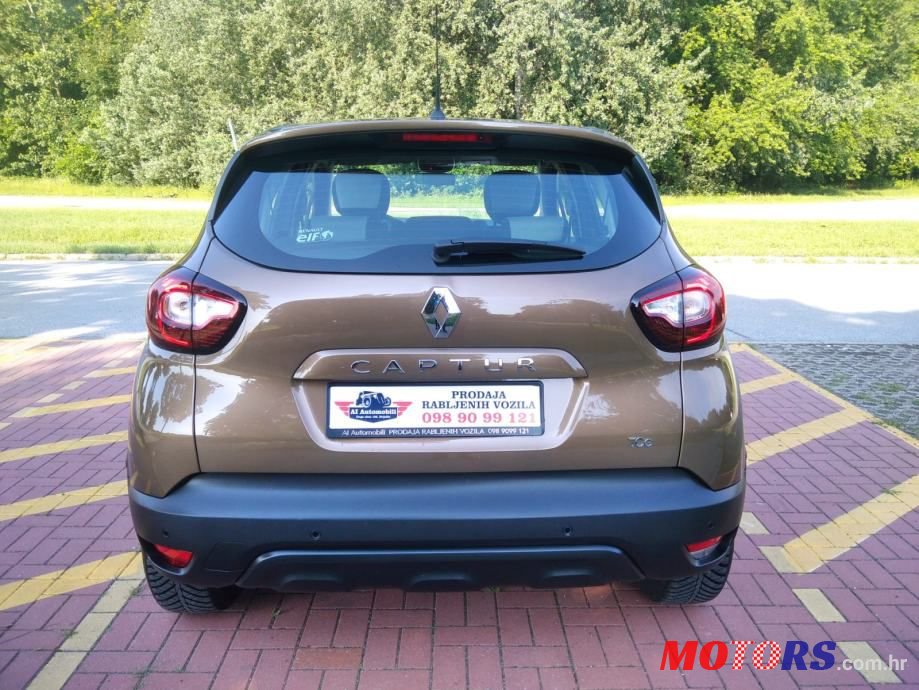 2017' Renault Captur Tce 90 photo #4