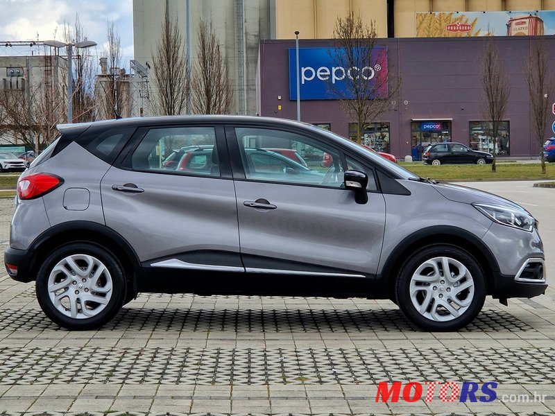 2016' Renault Captur Tce 90 photo #5