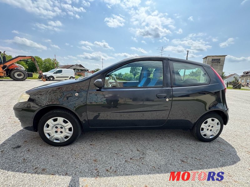 2004' Fiat Punto 1,2 16V photo #3
