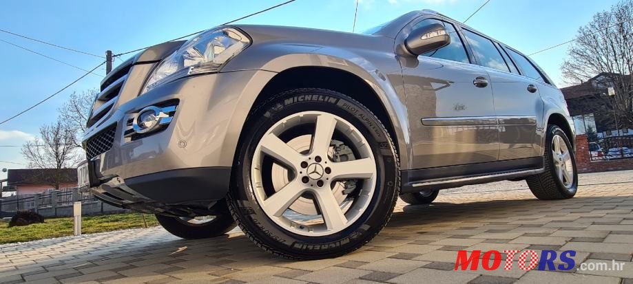 2008' Mercedes-Benz Gl photo #2