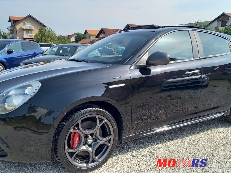 2016' Alfa Romeo Giulietta 2,0 photo #2