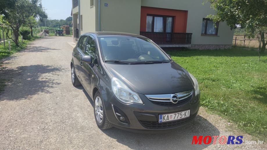 2011' Opel Corsa photo #3