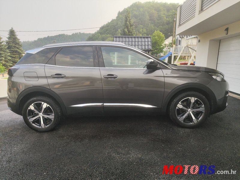 2018' Peugeot 3008 1,6 Bluehdi photo #4