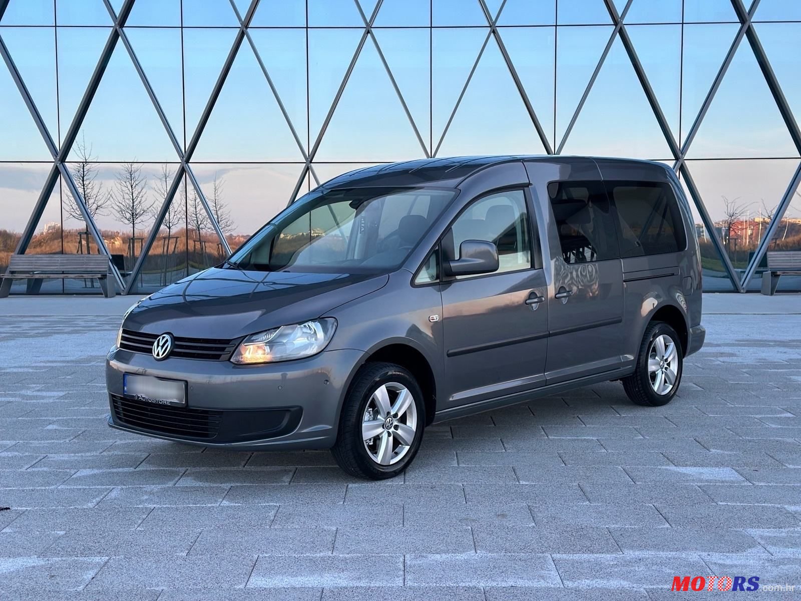 2013' Volkswagen Caddy 1,6 Tdi photo #1