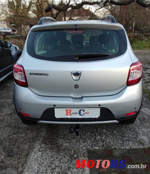 2013' Dacia Sandero Stepway photo #4