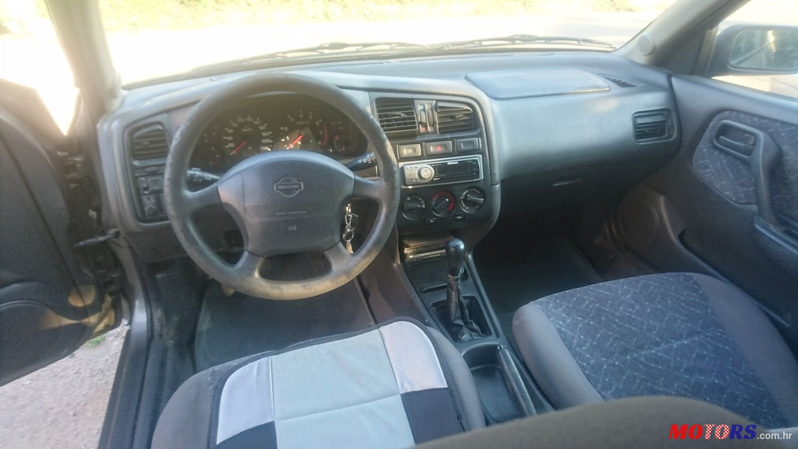 1997' Nissan Primera 1,6 SLX photo #6