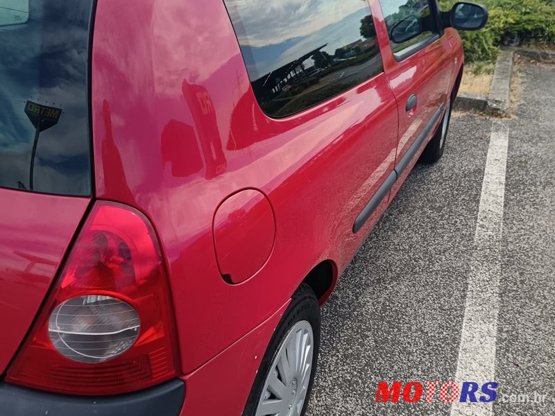 2004' Renault Clio 1,5 Dci photo #4
