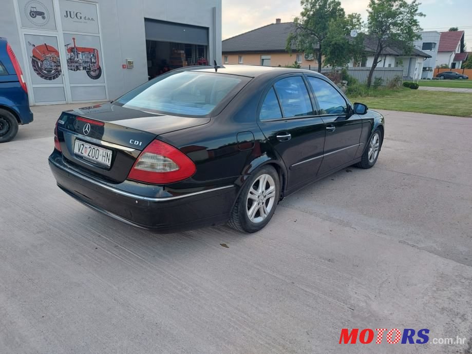 2008' Mercedes-Benz E-Klasa photo #3