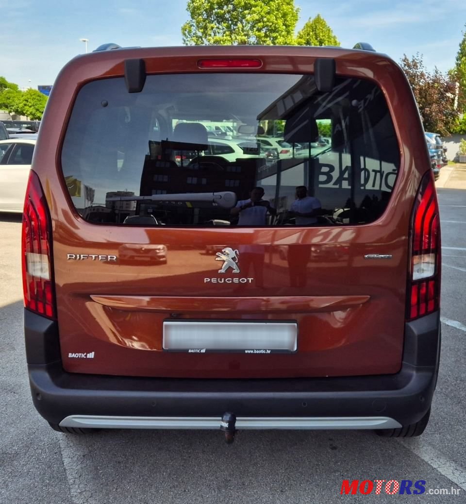 2020' Peugeot Rifter photo #6