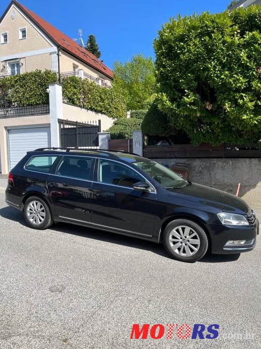 2013' Volkswagen Passat Variant photo #3