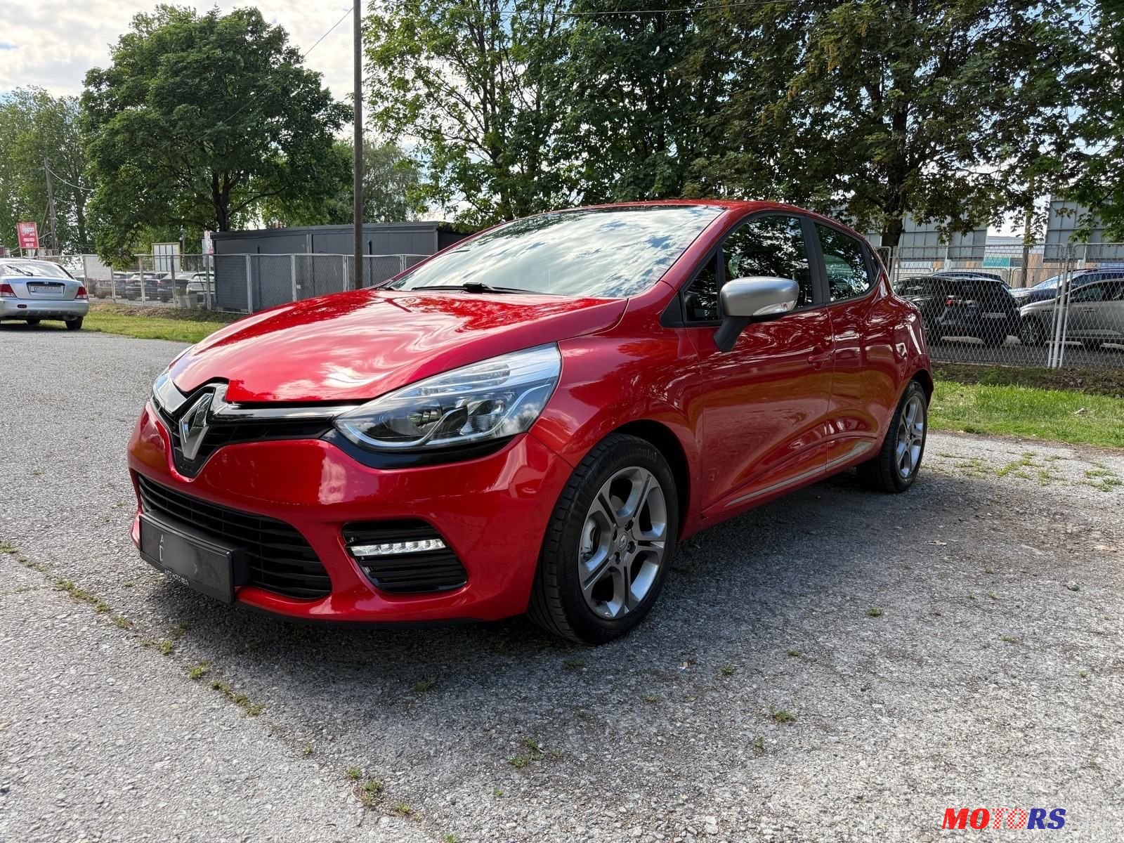 2015' Renault Clio Dci 90 photo #1