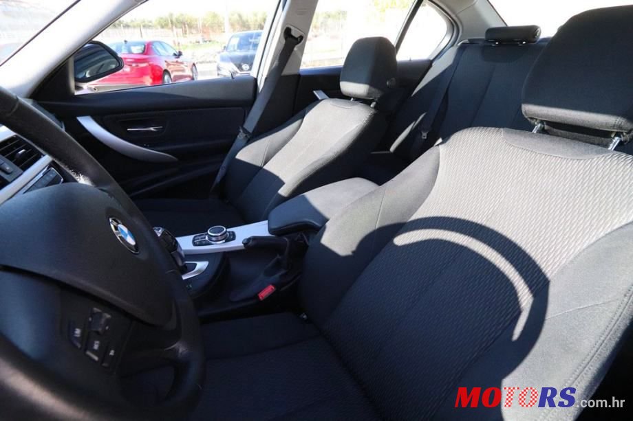 2018' BMW Serija 3 318D photo #5