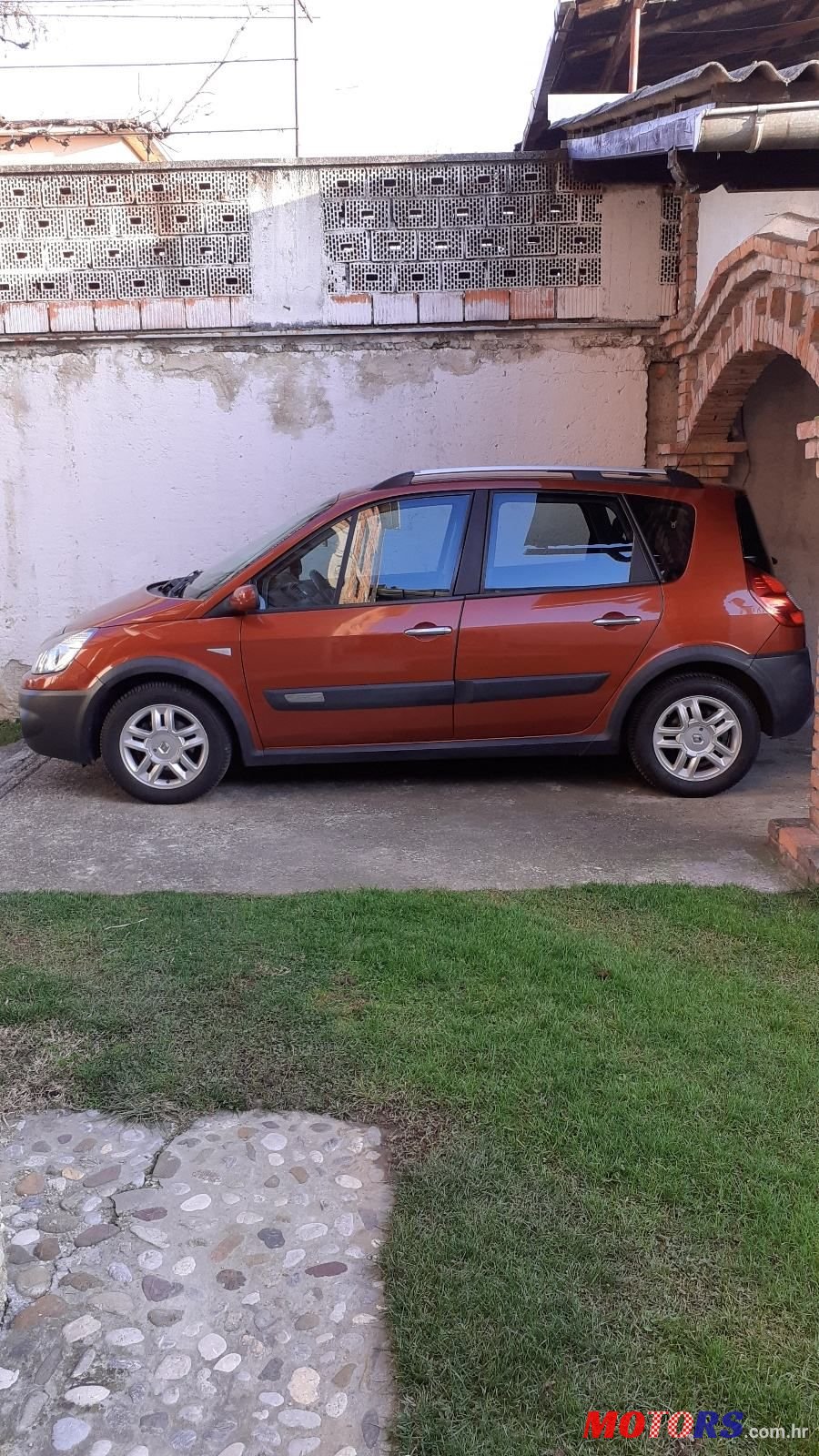 2008' Renault Scenic 1,6 16V photo #4