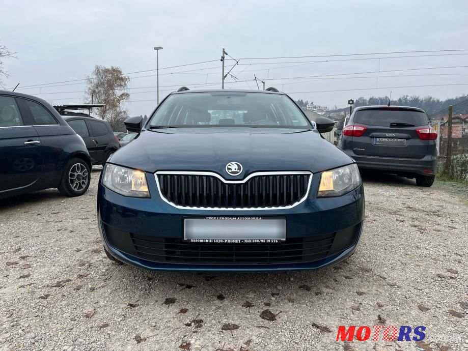 2013' Skoda Octavia Combi photo #2