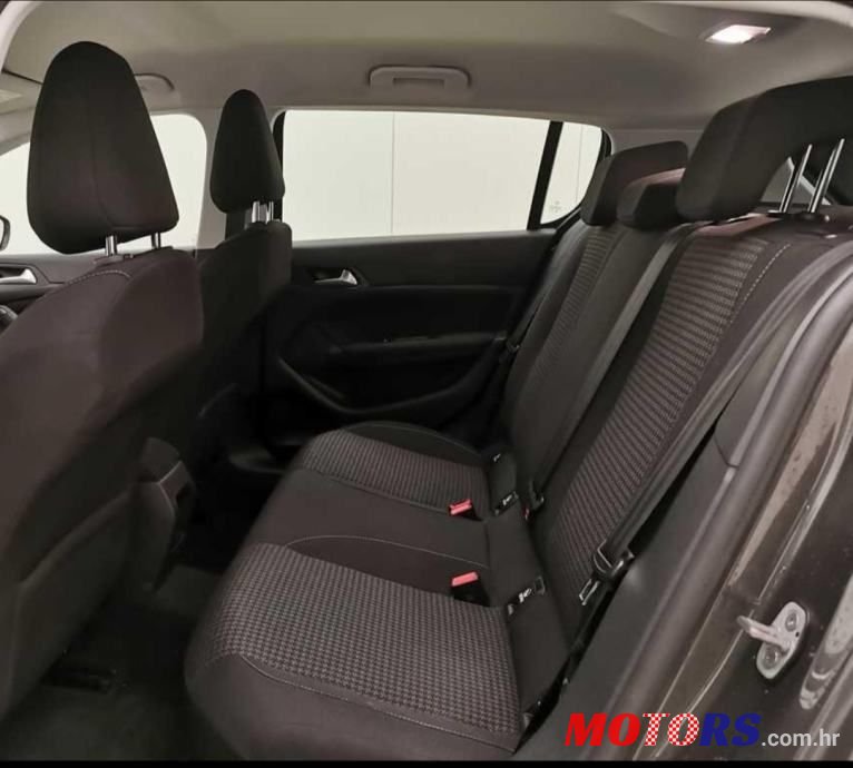 2019' Peugeot 308 1,2 Puretech photo #5