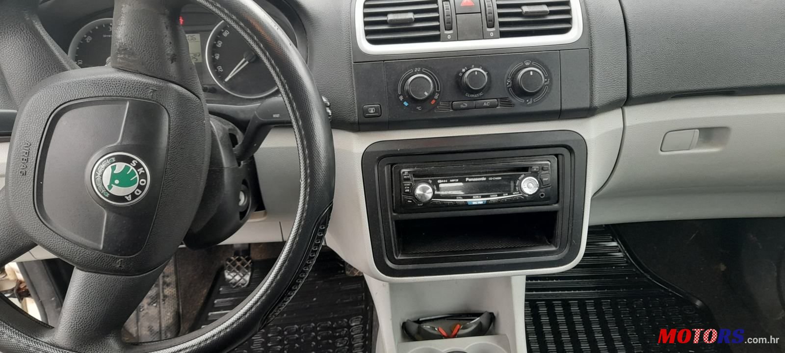 2008' Skoda Roomster 1,4 Tdi photo #5