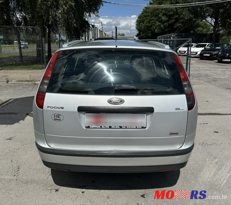 2005' Ford Focus Karavan photo #5