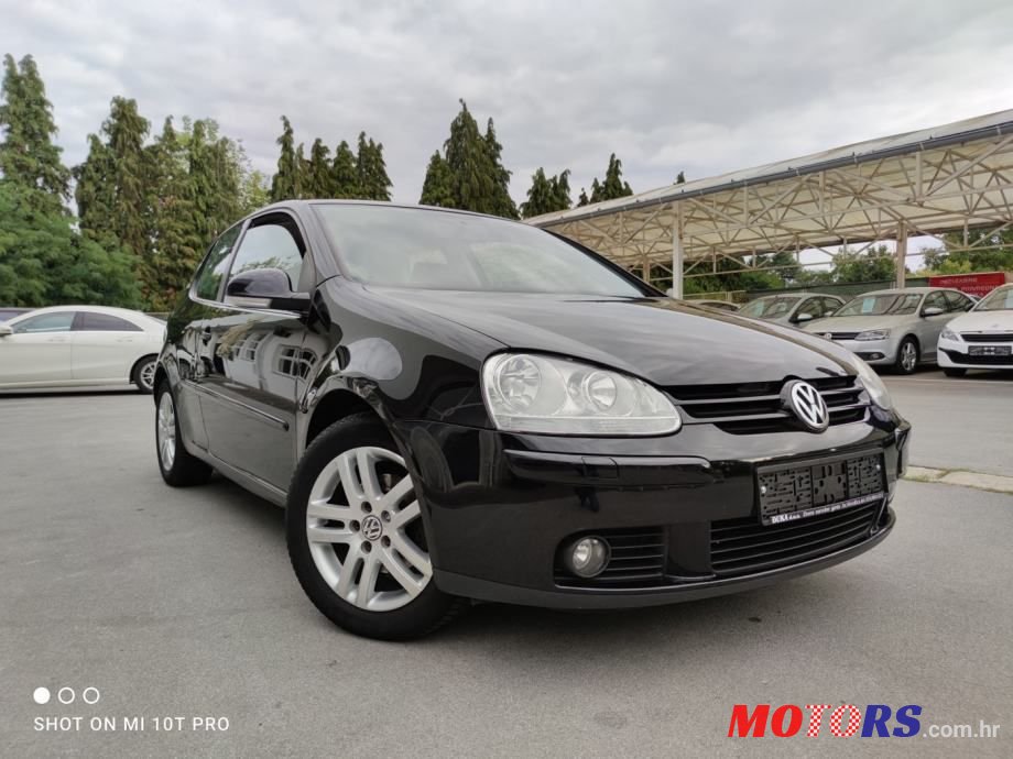 2006' Volkswagen Golf 5 photo #1