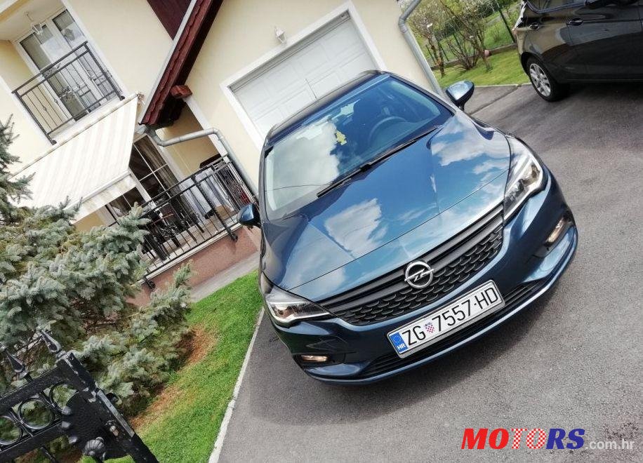 2016' Opel Astra Karavan photo #1