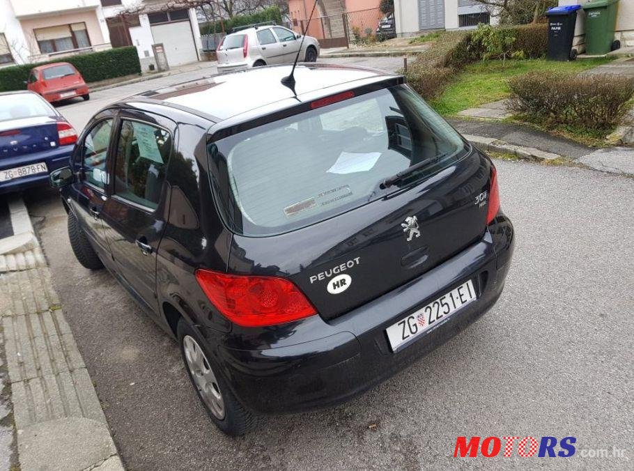 2006' Peugeot 307 1,6 16V Hdi photo #1