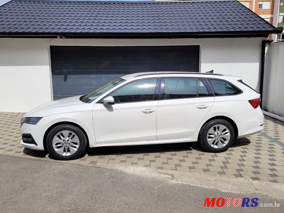 2021' Skoda Octavia Combi photo #4