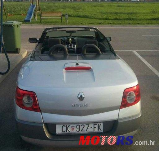 2005' Renault Megane Cabriolet photo #2