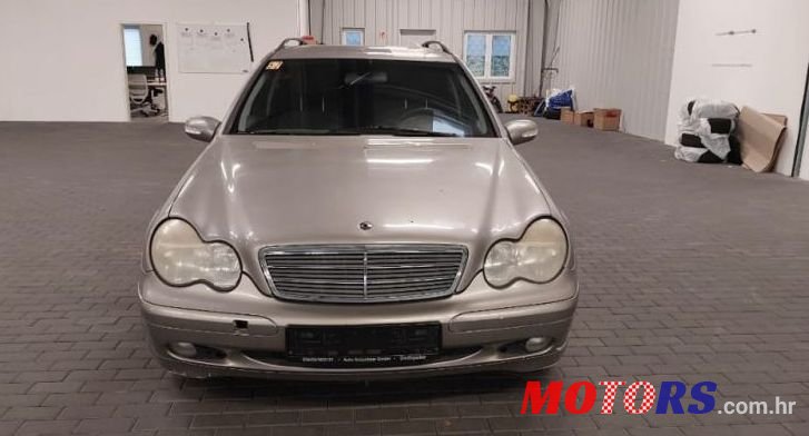 2003' Mercedes-Benz C-Klasa 220 photo #1