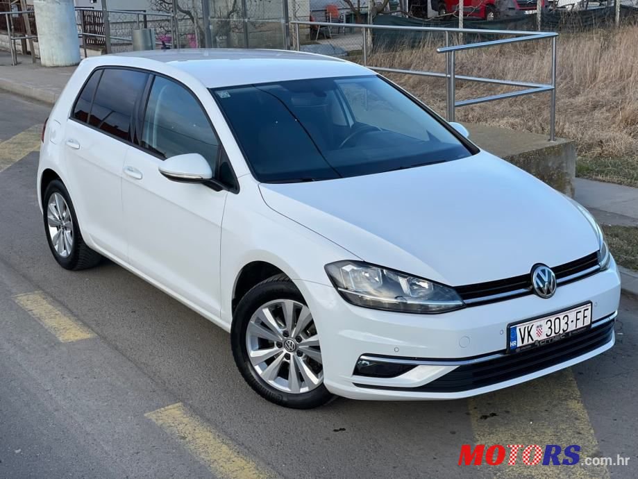 2017' Volkswagen Golf 7 1,6 Tdi photo #1