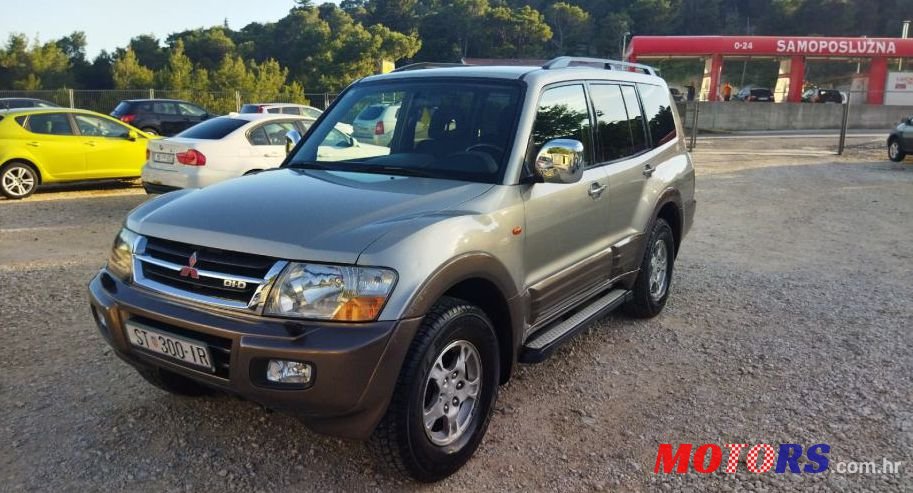 2001' Mitsubishi Pajero 3,2 Did Gls photo #1