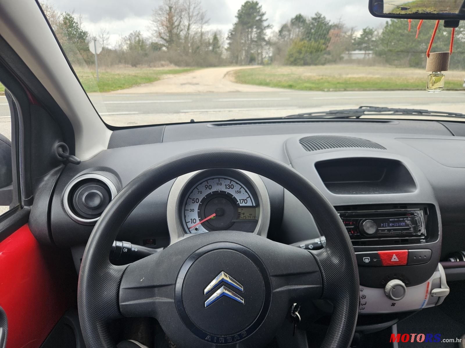 2006' Citroen C1 1,0 Sx photo #5