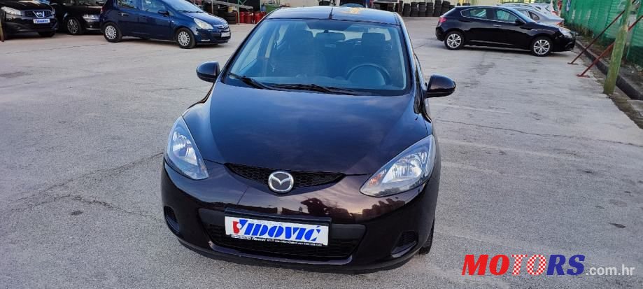 2010' Mazda 2 1.4 Cd photo #2