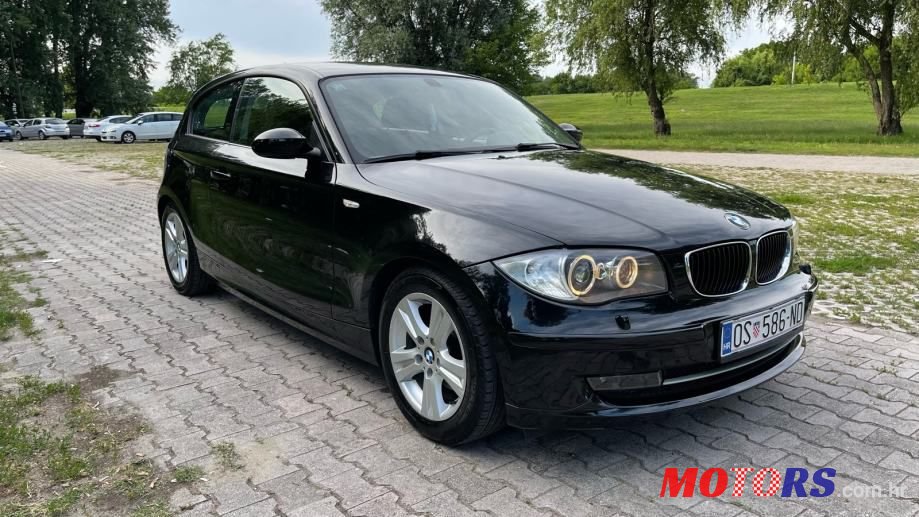 2009' BMW Serija 1 118D photo #1