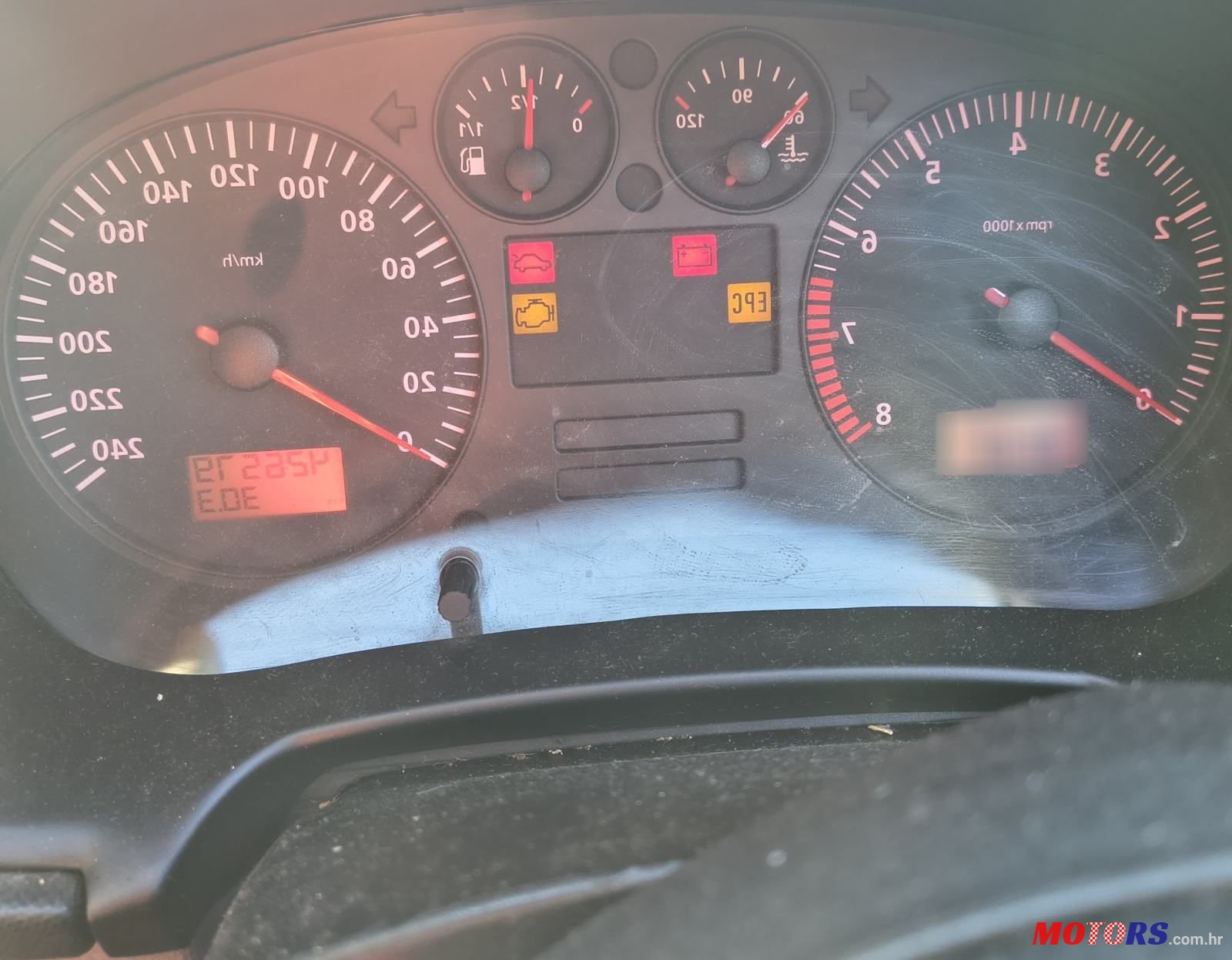 2002' SEAT Leon 1,6 16V photo #1