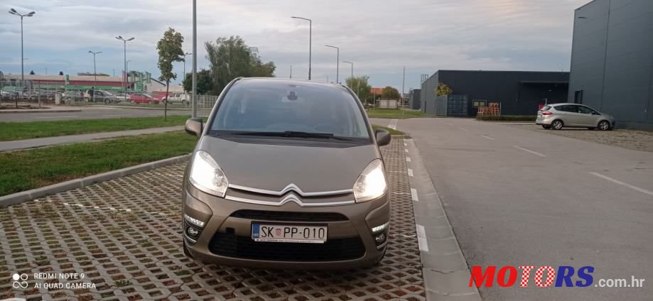2011' Citroen C4 Picasso 1,6 Hdi photo #1