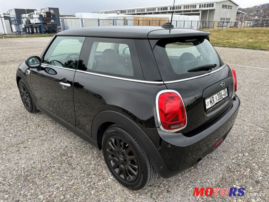 2019' MINI One photo #3