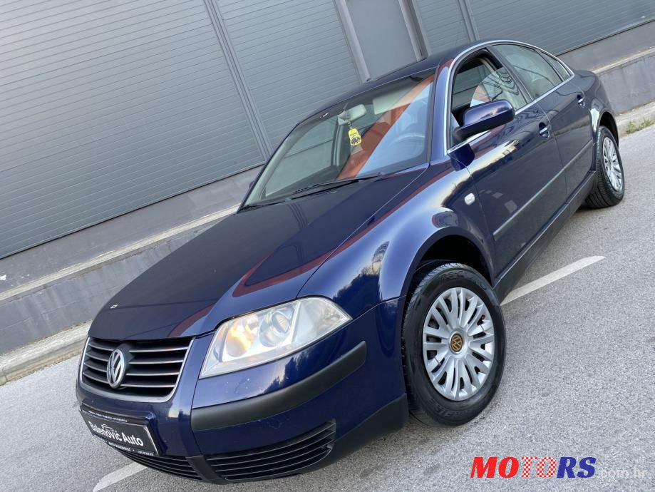 2001' Volkswagen Passat photo #5